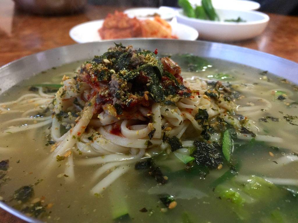 국수 먹기의 달인 | 인스티즈