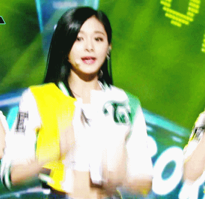 [트와이스] 갈수록 더더욱 이뻐지는 쯔위 움짤들.gif | 인스티즈