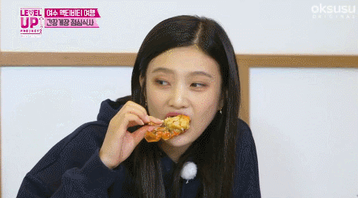 [레드벨벳] 게장맛을 아는 멤버와 모르는 멤버.gif | 인스티즈