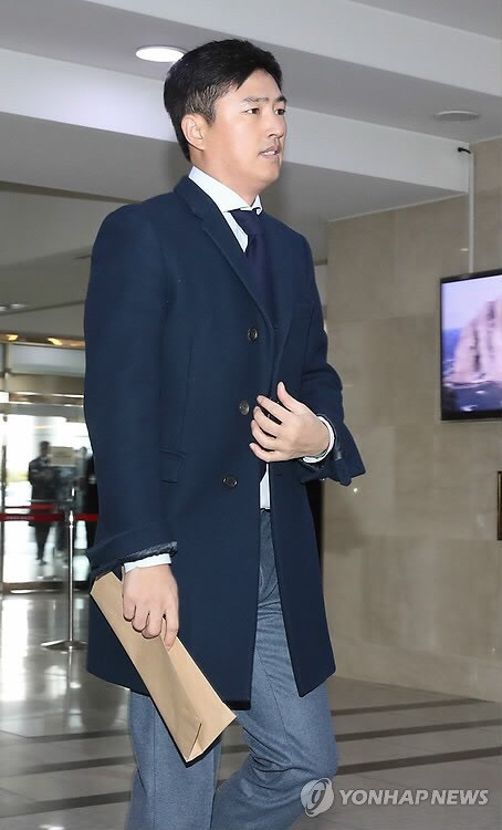 고영태에게서 느껴지는 영화 내부자들의 아우라.jpg | 인스티즈