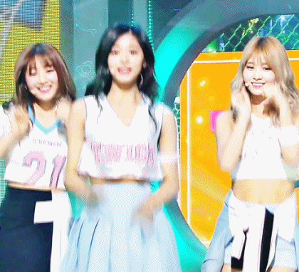 [트와이스] 갈수록 더더욱 이뻐지는 쯔위 움짤들.gif | 인스티즈