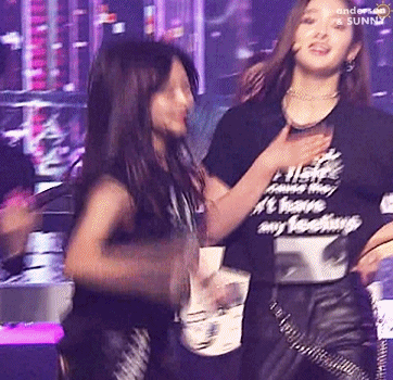 비쥬얼 폭발한 다이아 그길에서 락버젼(+기존 에이스 안은진 댄스퍼포먼스) | 인스티즈