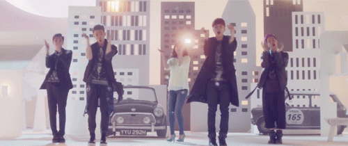 봄 사랑 벚꽃 말고 아이유.gif | 인스티즈