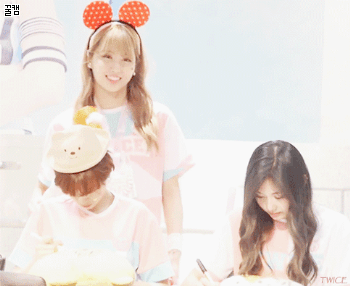 [트와이스] 모구리 모모 짤 모음.jpg | 인스티즈