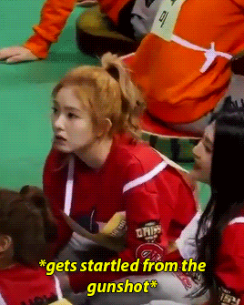 엄청 잘 놀라는 아이린.gif | 인스티즈