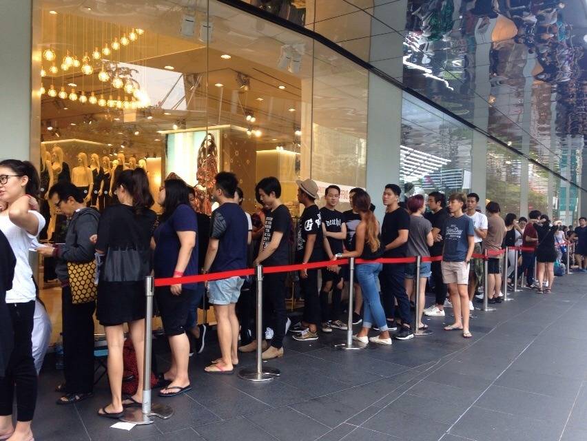 한국에서만 H&M X 발망이 인기일까요~? | 인스티즈