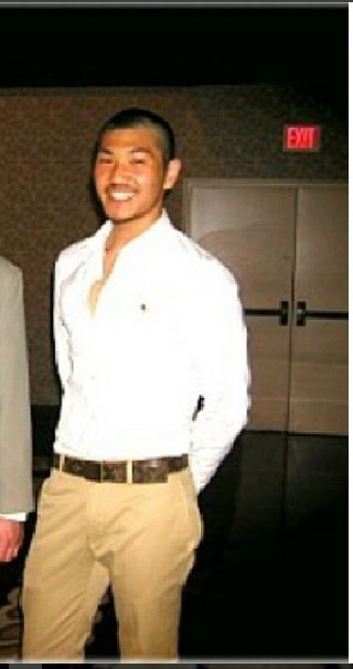 던밀스 캐나다유학시절 고등학교졸업식.jpg | 인스티즈