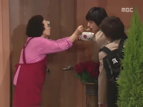 [거침없이하이킥] 손주에게 사랑받고 싶은 문희(해미엄마 등장).jpg | 인스티즈