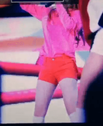 엄청 잘 놀라는 아이린.gif | 인스티즈