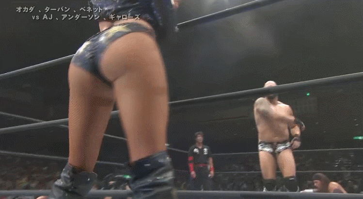 [레슬링] 여자 보고 정신 나간 동료를 지적하는 AJ 스타일스 | 인스티즈