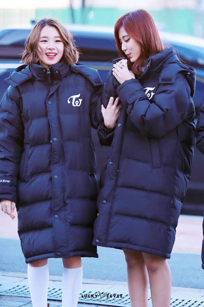 [트와이스] 대표 케미 미챙(미나+채영) 달달한 분위기 짤들.gif | 인스티즈