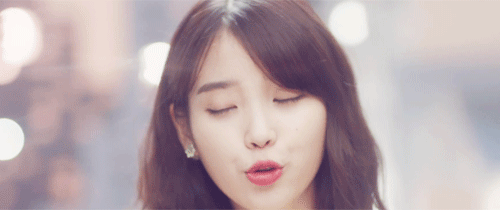 봄 사랑 벚꽃 말고 아이유.gif | 인스티즈