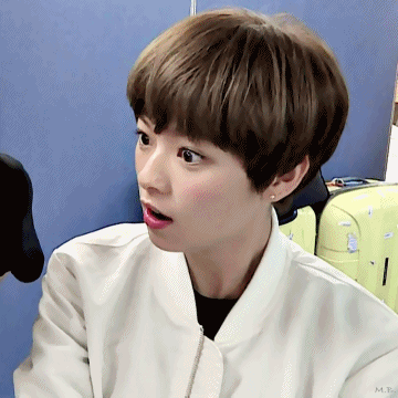 얼굴 막 쓰는 유정연 모음.gif | 인스티즈