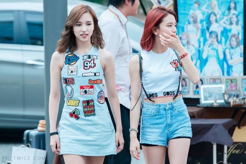 [트와이스] 대표 케미 미챙(미나+채영) 달달한 분위기 짤들.gif | 인스티즈