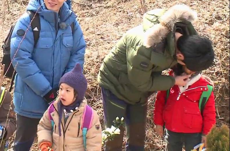 [아빠어디가] 무심한듯 하지만 알고보면 세심한 준수의 배려심.jpg | 인스티즈
