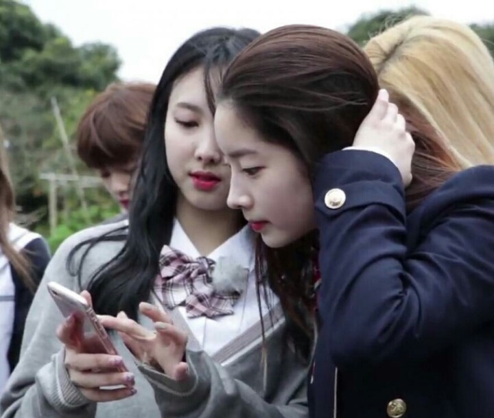 [트와이스] 코랑 이마가 예술인 두부 다현 | 인스티즈