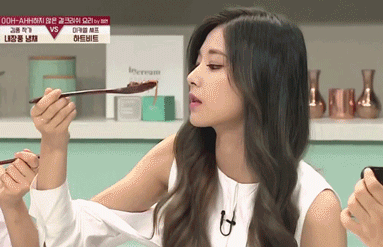 맛있는 음식을 먹은 쯔위 반응 | 인스티즈