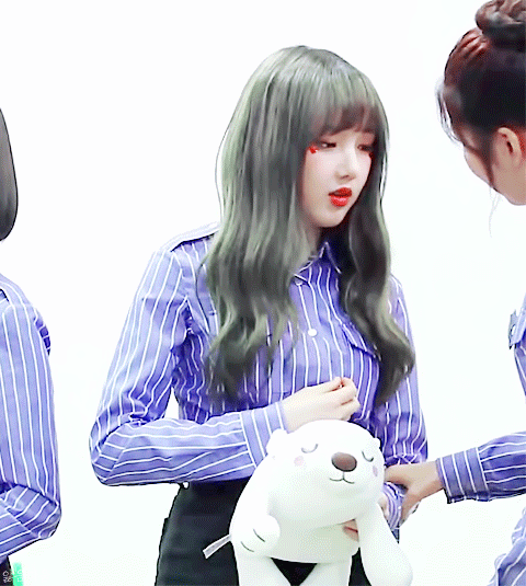 끼부리는 예린이가 좋다.gif | 인스티즈