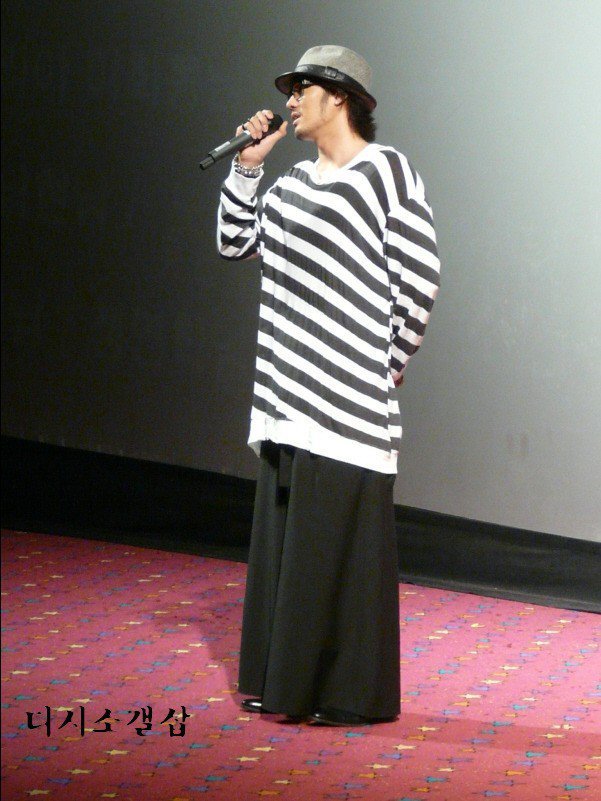 인간적으로 탈덕 안하는 골수팬에게 밥 사줘야 할 것 같은 배우ㅋㅋㅋ | 인스티즈