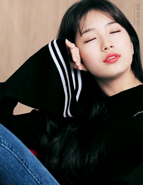 수지는 왜 이렇게 이쁜걸까.gif | 인스티즈