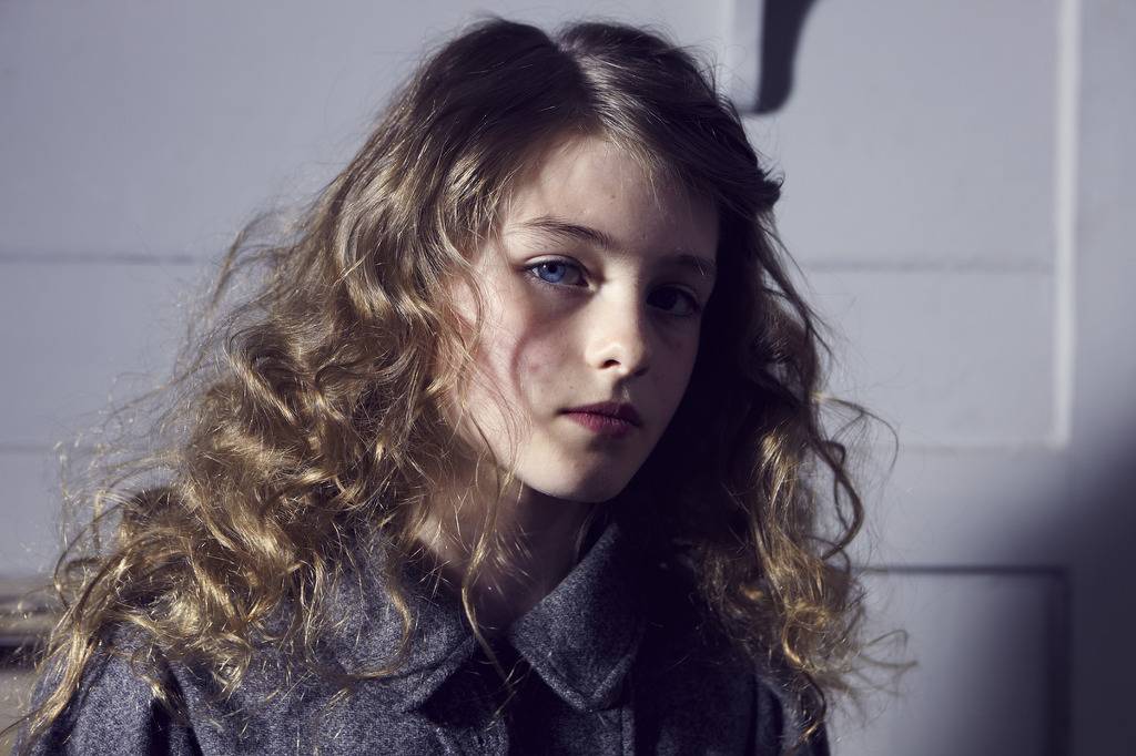 소녀와 아이들을 주로 카메라에 담은 분위기있는 포토그래퍼 . jpg | 인스티즈