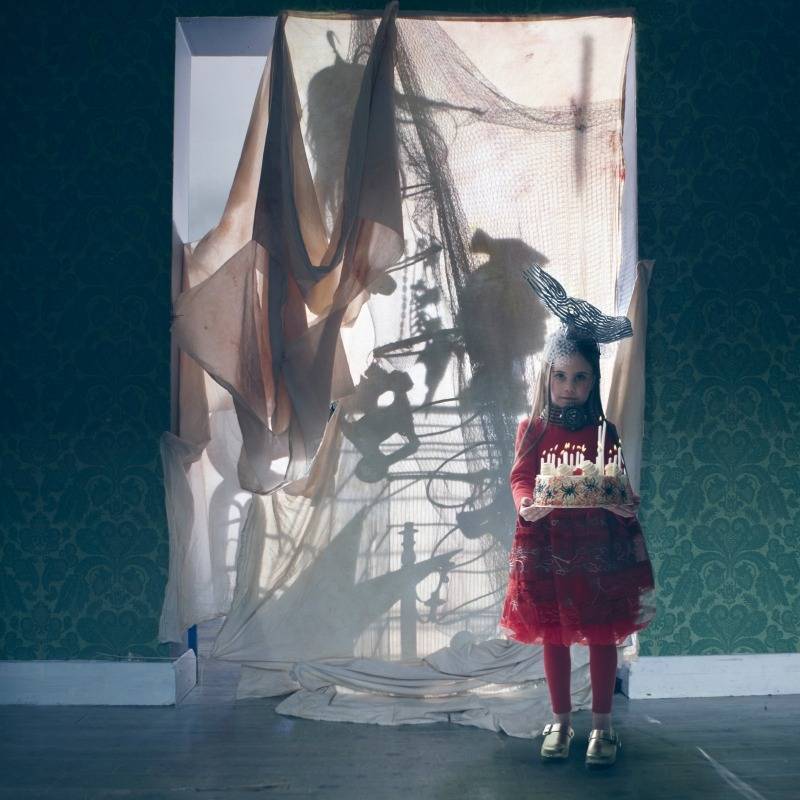 소녀와 아이들을 주로 카메라에 담은 분위기있는 포토그래퍼 . jpg | 인스티즈