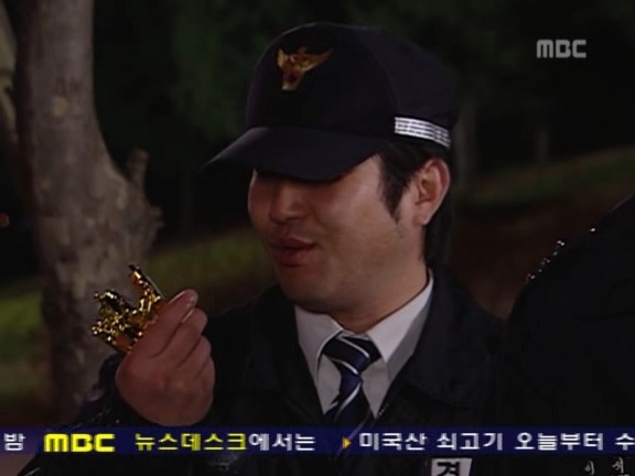 [거침없이하이킥] 장난감으로 싸우는 박해미랑 민용이 ㅋㅋㅋㅋㅋㅋ.jpg | 인스티즈