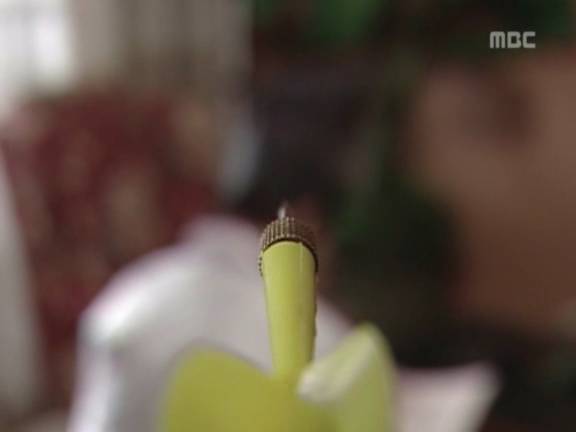 [거침없이하이킥] 순재에게 똥침당한 효자 준하.jpg | 인스티즈