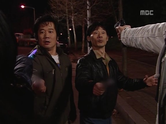 [거침없이하이킥] 장난감으로 싸우는 박해미랑 민용이 ㅋㅋㅋㅋㅋㅋ.jpg | 인스티즈