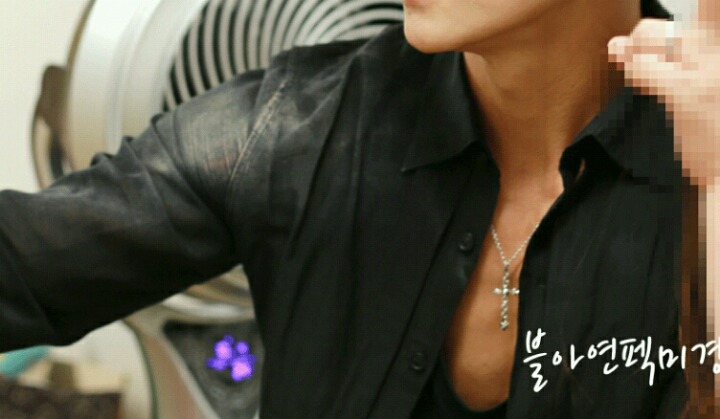 남자연예인이 포옹 팬서비스를 하면 생기는 일 | 인스티즈