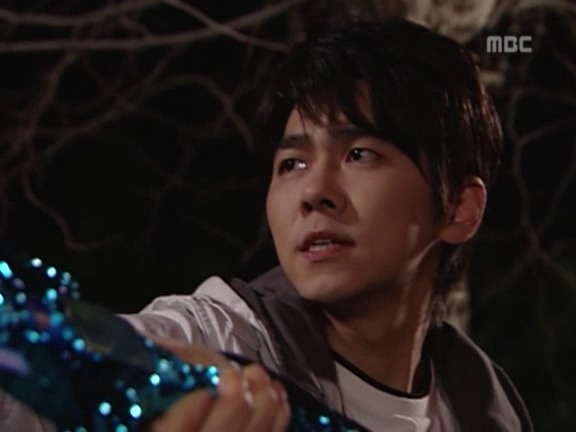 [거침없이하이킥] 장난감으로 싸우는 박해미랑 민용이 ㅋㅋㅋㅋㅋㅋ.jpg | 인스티즈