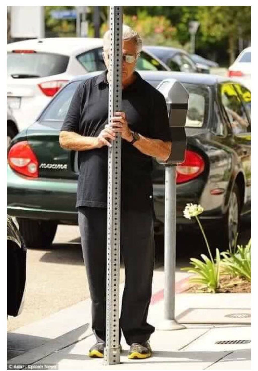 파파라치를 너무 의식하는 외국 배우 | 인스티즈