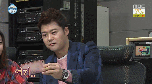 [나혼자산다] 헨리한테 열애설 전달하는 나혼자산다 가족들.jpgif | 인스티즈