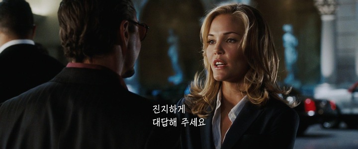 아이언맨와 언쟁하는 여기자..jpg | 인스티즈