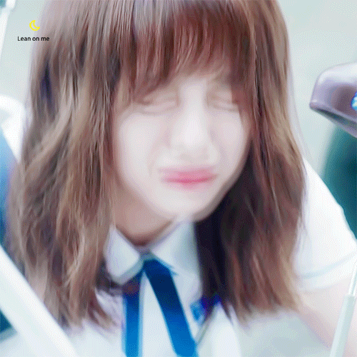 교복입은 김세정 ㄷㄷㄷㄷ.gif | 인스티즈