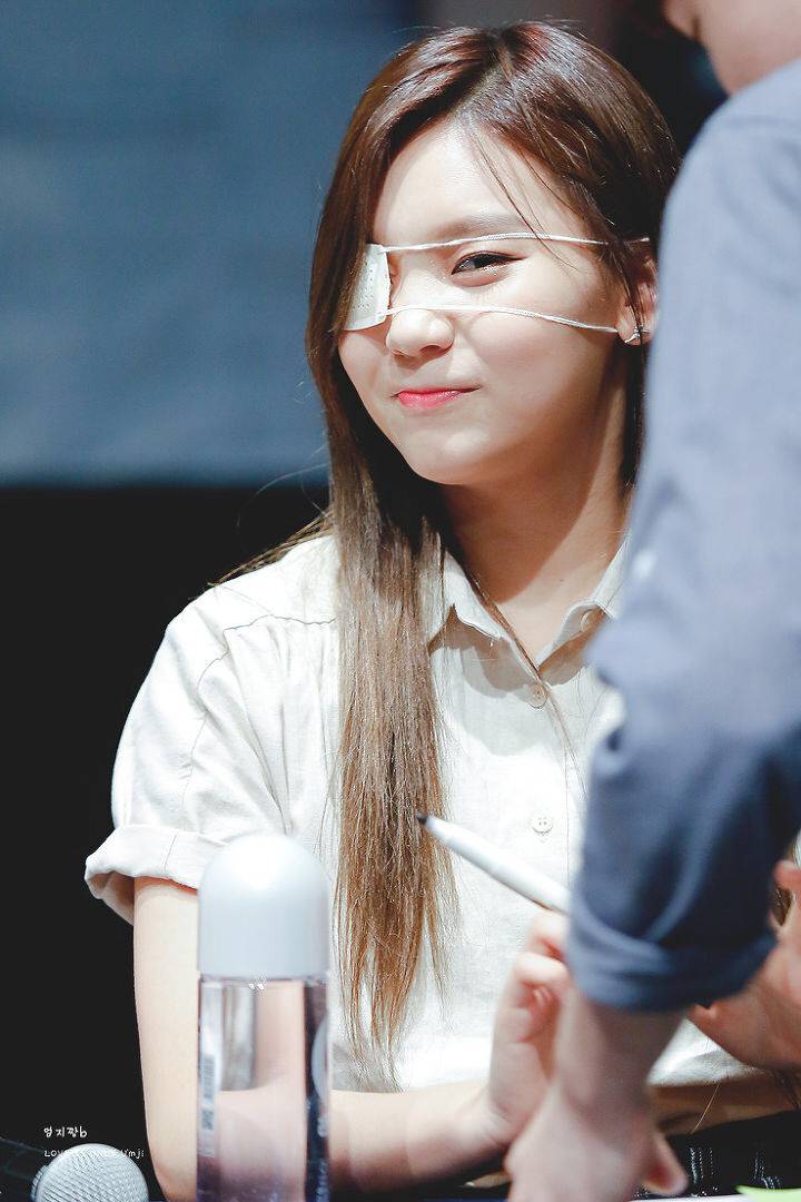 [여자친구] 해리 케인은 확실히 물건인 것 같아서 엄지 | 인스티즈