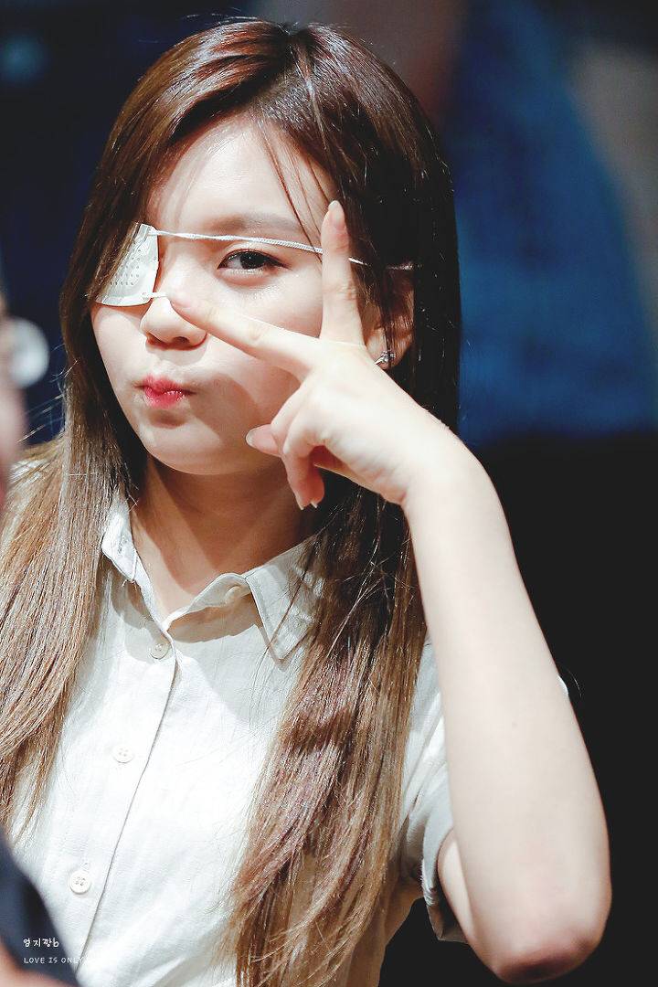 [여자친구] 해리 케인은 확실히 물건인 것 같아서 엄지 | 인스티즈