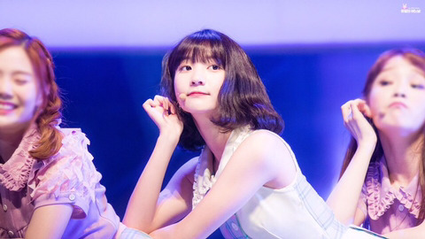 [오마이걸] 위쳐3를 하다가 프리실라의 노래가 감미로워서 비니 | 인스티즈