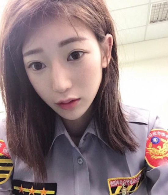 대만 여경의 미모 자랑 | 인스티즈