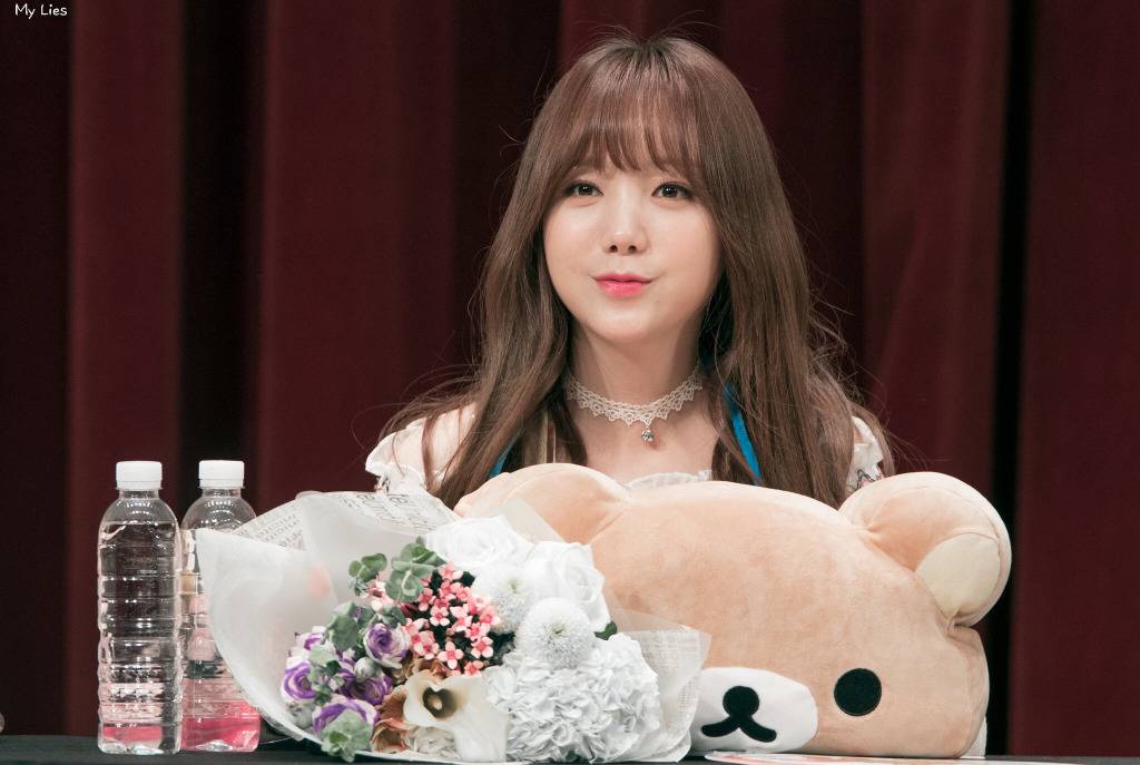 [러블리즈] 일 하다가 꽤나 더워져서 케이 | 인스티즈