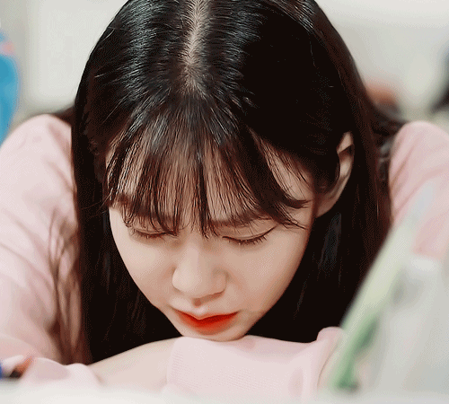 [청춘시대2] 하메들이 하루종일 울고있는 예은이를 위로하는 방법.gif | 인스티즈