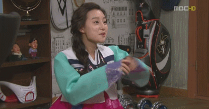 세뱃돈 받으려고 별짓 다하는 크리스탈 | 인스티즈