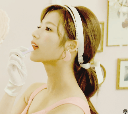 금요일은 트와이스 사나 | 인스티즈