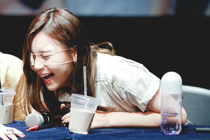 [여자친구] 해리 케인은 확실히 물건인 것 같아서 엄지 | 인스티즈