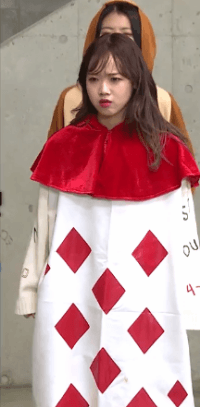 ioi) 퀴즈방해하는 임나영 시선강탈 ㅋㅋ | 인스티즈