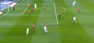 현존 3대 스트라이커 gif | 인스티즈