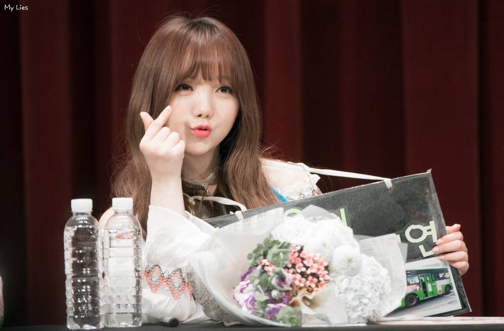 [러블리즈] 일 하다가 꽤나 더워져서 케이 | 인스티즈