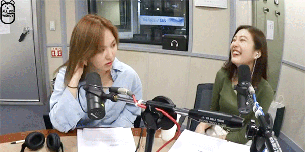 작성자 팔뚝이 계속 멍드는 이유.gif | 인스티즈