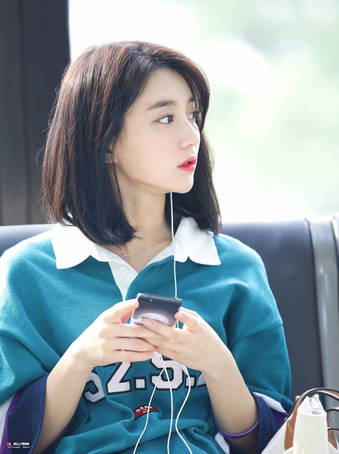 [오마이걸] 위쳐3를 하다가 프리실라의 노래가 감미로워서 비니 | 인스티즈