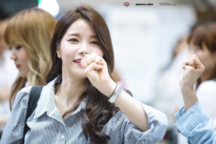 이슬톡톡만 마셔도 취해서 얼굴 빨개진다는 솔라ㅋ | 인스티즈